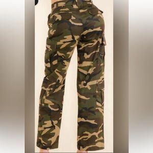 Womens Boutton Clossure  Cargo Pockets Wide Leg  Denim Camo Print pants